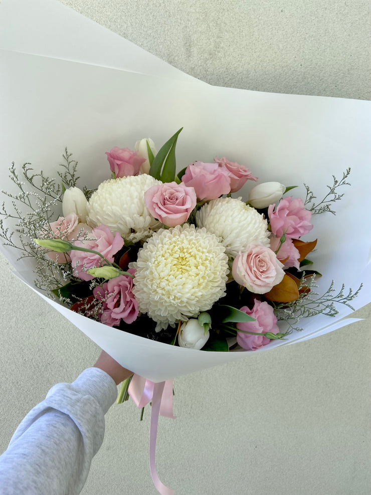 Soft Pink & White Bouquet